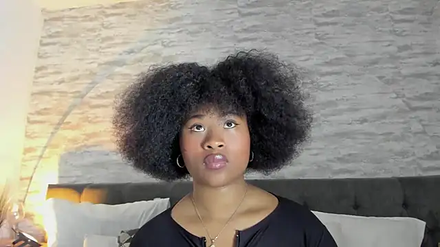 Snapshot of Anneth__M chatting on November 29, 2025, 7:36 pm Anneth M online show from November 29, 2025, 7:36 pm