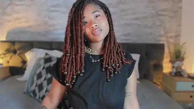 Snapshot of Anneth__M chatting on May 9, 2026, 8:12 pm Anneth M online show from May 9, 2026, 8:12 pm