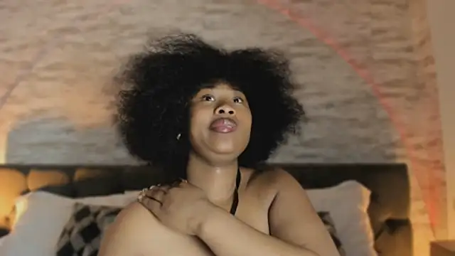 Snapshot of Anneth__M chatting on November 11, 2025, 7:41 pm Anneth M online show from November 11, 2025, 7:41 pm