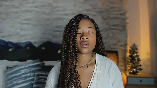 Anneth  M online show from December 19, 2025, 8:00 pm