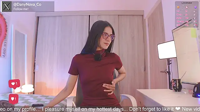 DanyNova Co online show from April 21, 2026, 9:10 pm