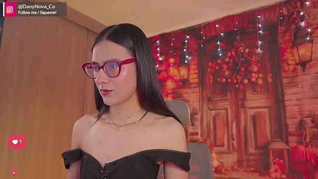 Snapshot of DanyNova_Co chatting on October 23, 2025, 9:13 pm DanyNova Co online show from October 23, 2025, 9:13 pm