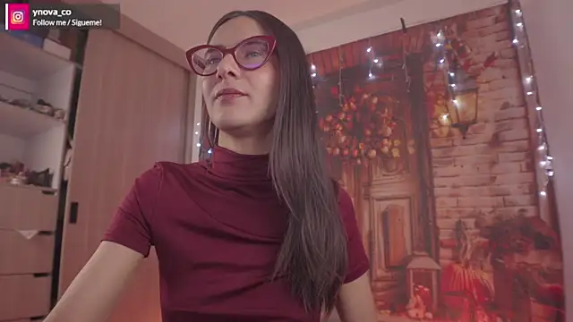 Snapshot of DanyNova_Co chatting on November 12, 2025, 9:07 pm DanyNova Co online show from November 12, 2025, 9:07 pm