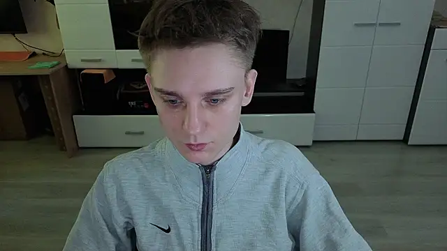 angryzan online show from February 11, 2026, 6:13 am