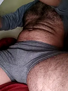 Hairyarabguy online show from April 29, 2026, 8:40 am