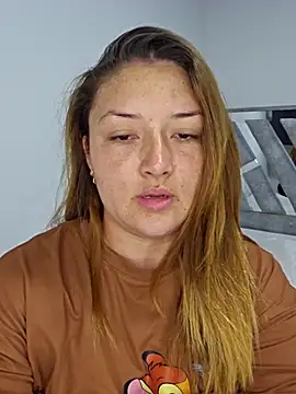 Snapshot of Sofia_Queen17 chatting on September 20, 2025, 3:33 am Sofia Queen17 online show from September 20, 2025, 3:33 am