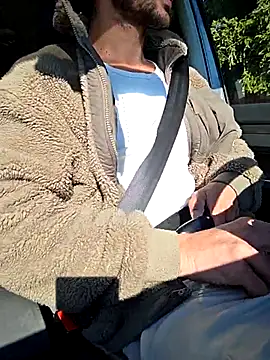 Zeefy online show from October 4, 2025, 7:54 am