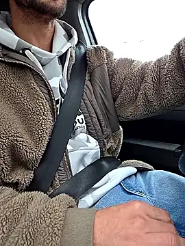 Zeefy online show from October 24, 2025, 7:51 am