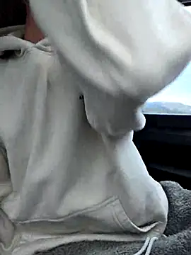 Zeefy online show from February 11, 2026, 8:47 am