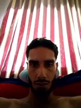 jhon01000 online show from May 27, 2026, 8:38 pm
