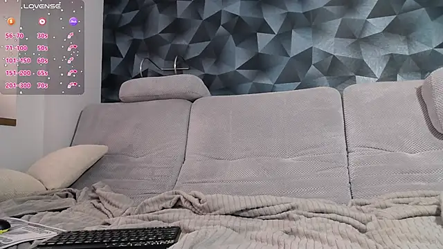 MakiimaStar online show from February 11, 2026, 5:51 am