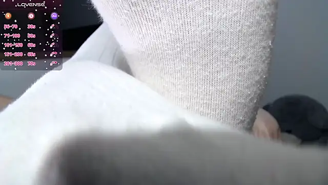 MakiimaStar online show from October 25, 2025, 4:44 am