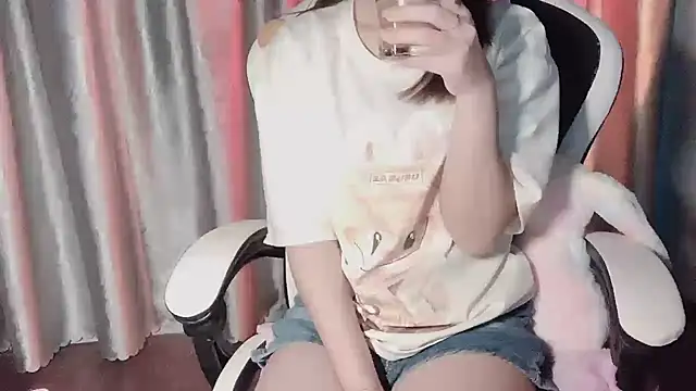 Snapshot of _Ely_ chatting on February 25, 2025, 12:38 pm Ely online show from February 25, 2025, 12:38 pm