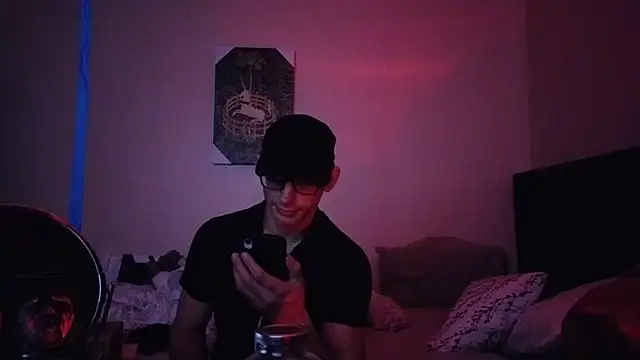 hailzeffn online show from April 3, 2026, 10:27 pm