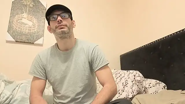 hailzeffn online show from November 28, 2025, 9:04 pm