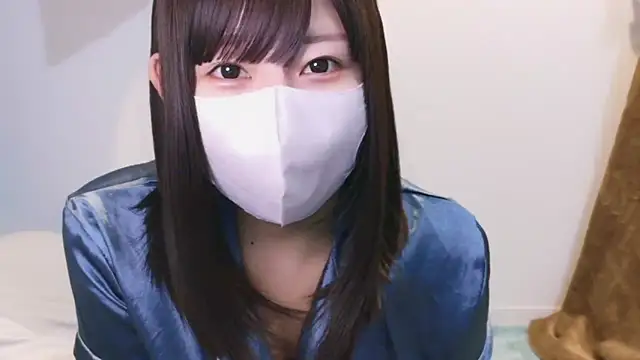 Snapshot of YUTSU_KI chatting on January 24, 2025, 10:19 pm YUTSU KI online show from January 24, 2025, 10:19 pm