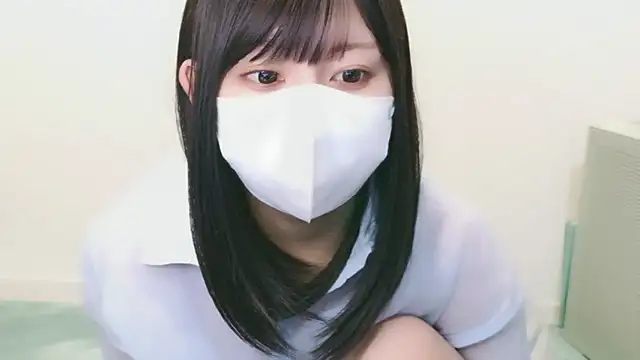 Snapshot of YUTSU_KI chatting on October 19, 2025, 2:42 pm YUTSU KI online show from October 19, 2025, 2:42 pm