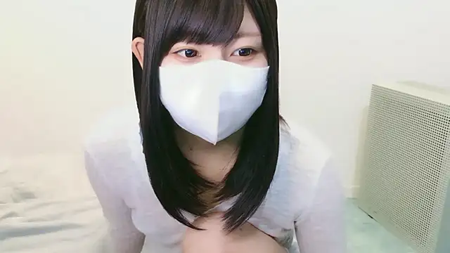 Snapshot of YUTSU_KI chatting on October 3, 2025, 10:00 pm YUTSU KI online show from October 3, 2025, 10:00 pm