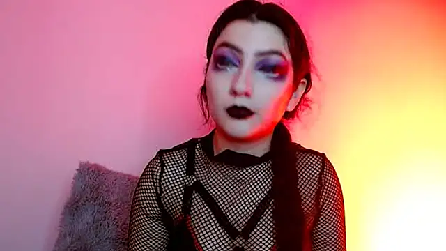 Snapshot of sophy_rock chatting on November 20, 2025, 6:19 pm sophy rock online show from November 20, 2025, 6:19 pm