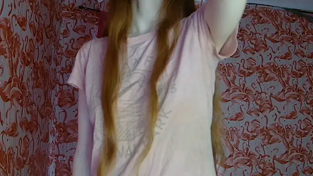 Snapshot of strawberrysmoothie chatting on August 3, 2026, 9:20 pm strawberrysmoothie online show from August 3, 2026, 9:20 pm