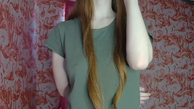 Snapshot of strawberrysmoothie chatting on June 17, 2026, 4:50 pm strawberrysmoothie online show from June 17, 2026, 4:50 pm