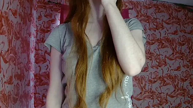 Snapshot of strawberrysmoothie chatting on July 9, 2026, 7:35 pm strawberrysmoothie online show from July 9, 2026, 7:35 pm