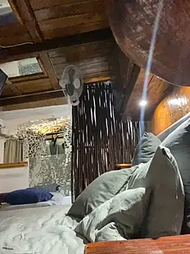 sexycouple109 online show from February 3, 2025, 6:49 pm