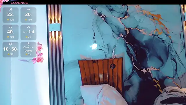 khiara moretti online show from December 20, 2025, 11:35 am