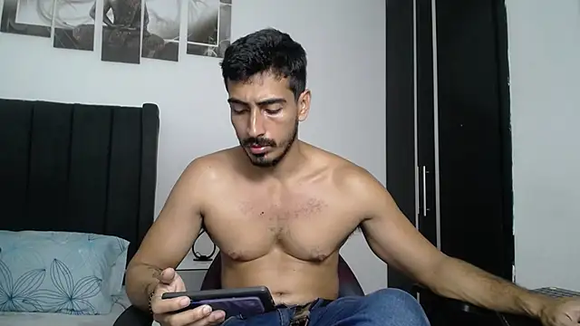 Snapshot of muscle_ares chatting on March 22, 2025, 6:36 pm muscle ares online show from March 22, 2025, 6:36 pm