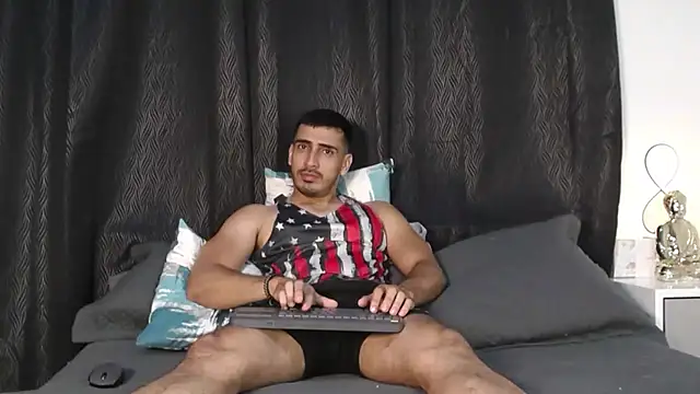 Snapshot of muscle_ares chatting on September 12, 2025, 11:26 pm muscle ares online show from September 12, 2025, 11:26 pm