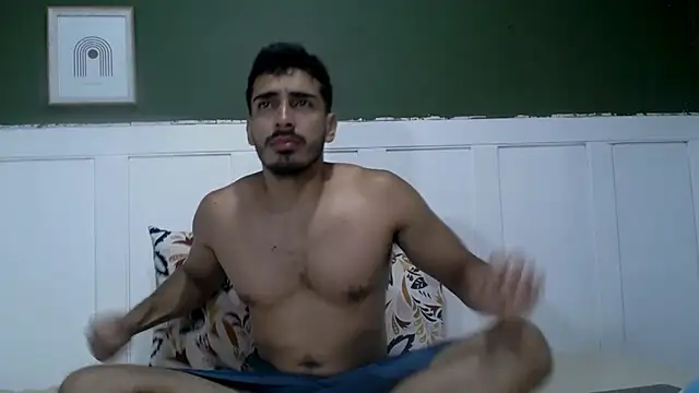 Snapshot of muscle_ares chatting on February 6, 2025, 2:04 pm muscle ares online show from February 6, 2025, 2:04 pm