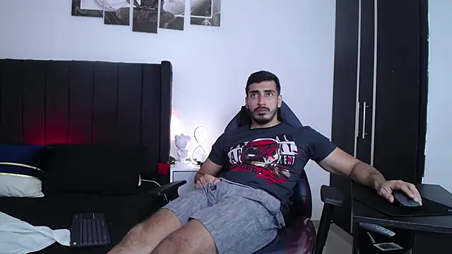 Snapshot of muscle_ares chatting on February 14, 2025, 3:05 pm muscle ares online show from February 14, 2025, 3:05 pm