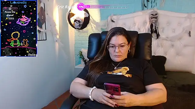 MsJossie online show from October 24, 2025, 3:49 am