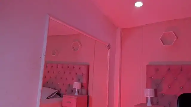 Agathaargent  online show from March 6, 2026, 10:49 pm