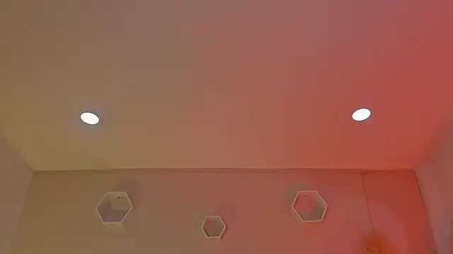 Agathaargent  online show from December 15, 2025, 8:47 pm