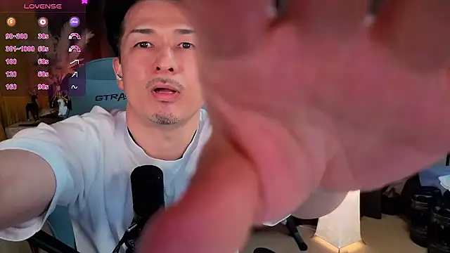 Snapshot of HARU-outdoor-x chatting on December 15, 2025, 2:12 pm HARU-outdoor-x online show from December 15, 2025, 2:12 pm