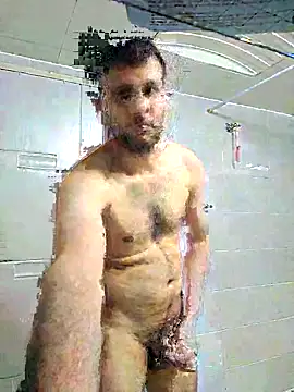 Snapshot of Fucklover011 chatting on April 14, 2026, 12:21 pm Fucklover011 online show from April 14, 2026, 12:21 pm