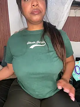 kitty  blackgl online show from March 30, 2026, 12:17 pm