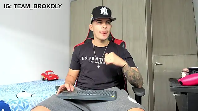 Snapshot of jacob_firexx chatting on November 13, 2025, 6:34 pm jacob firexx online show from November 13, 2025, 6:34 pm