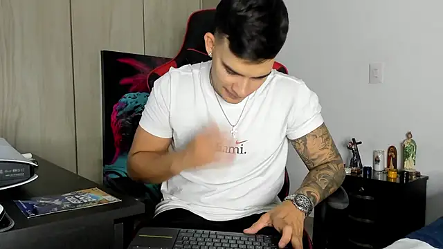 Snapshot of jacob_firexx chatting on October 28, 2025, 12:22 am jacob firexx online show from October 28, 2025, 12:22 am