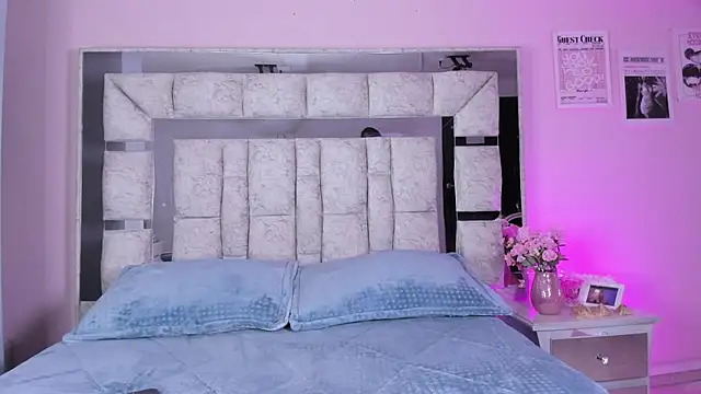 Sara Greey online show from September 24, 2025, 1:39 pm