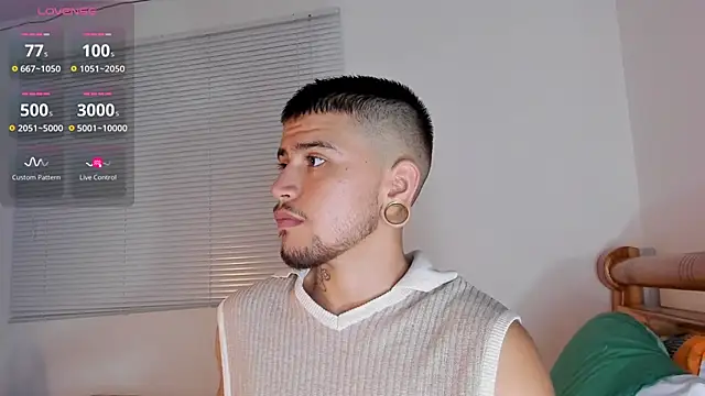 Snapshot of ftmphilip_ chatting on November 23, 2025, 12:53 am ftmphilip online show from November 23, 2025, 12:53 am