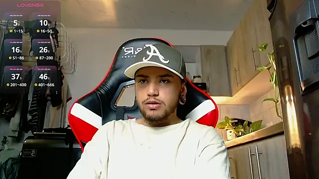 Snapshot of ftmphilip_ chatting on November 20, 2025, 12:11 am ftmphilip online show from November 20, 2025, 12:11 am