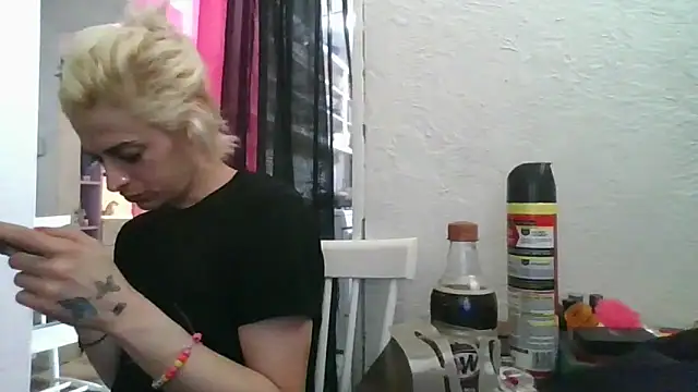 watermellonpussy online show from May 21, 2026, 5:21 pm