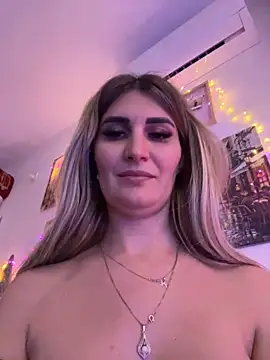 EvelynFrances online show from December 15, 2024, 10:37 pm