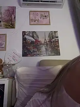 EvelynFrances online show from February 15, 2025, 6:44 pm