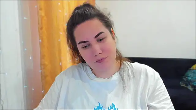  madalexa  online show from April 22, 2026, 2:13 pm