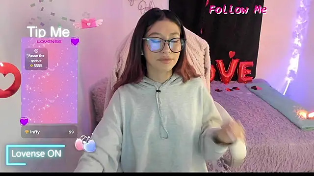 Snapshot of Sofia_thomson1_t chatting on February 19, 2025, 10:56 am Sofia thomson1 t online show from February 19, 2025, 10:56 am