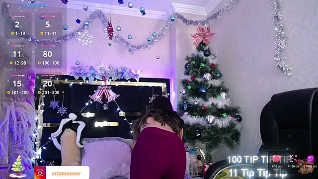 Snapshot of Moon_Water__ chatting on November 26, 2025, 10:26 am Moon Water online show from November 26, 2025, 10:26 am