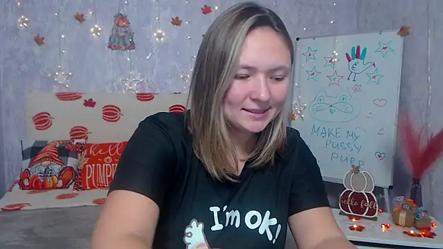 Snapshot of SallyVerda chatting on November 24, 2025, 6:52 pm SallyVerda online show from November 24, 2025, 6:52 pm